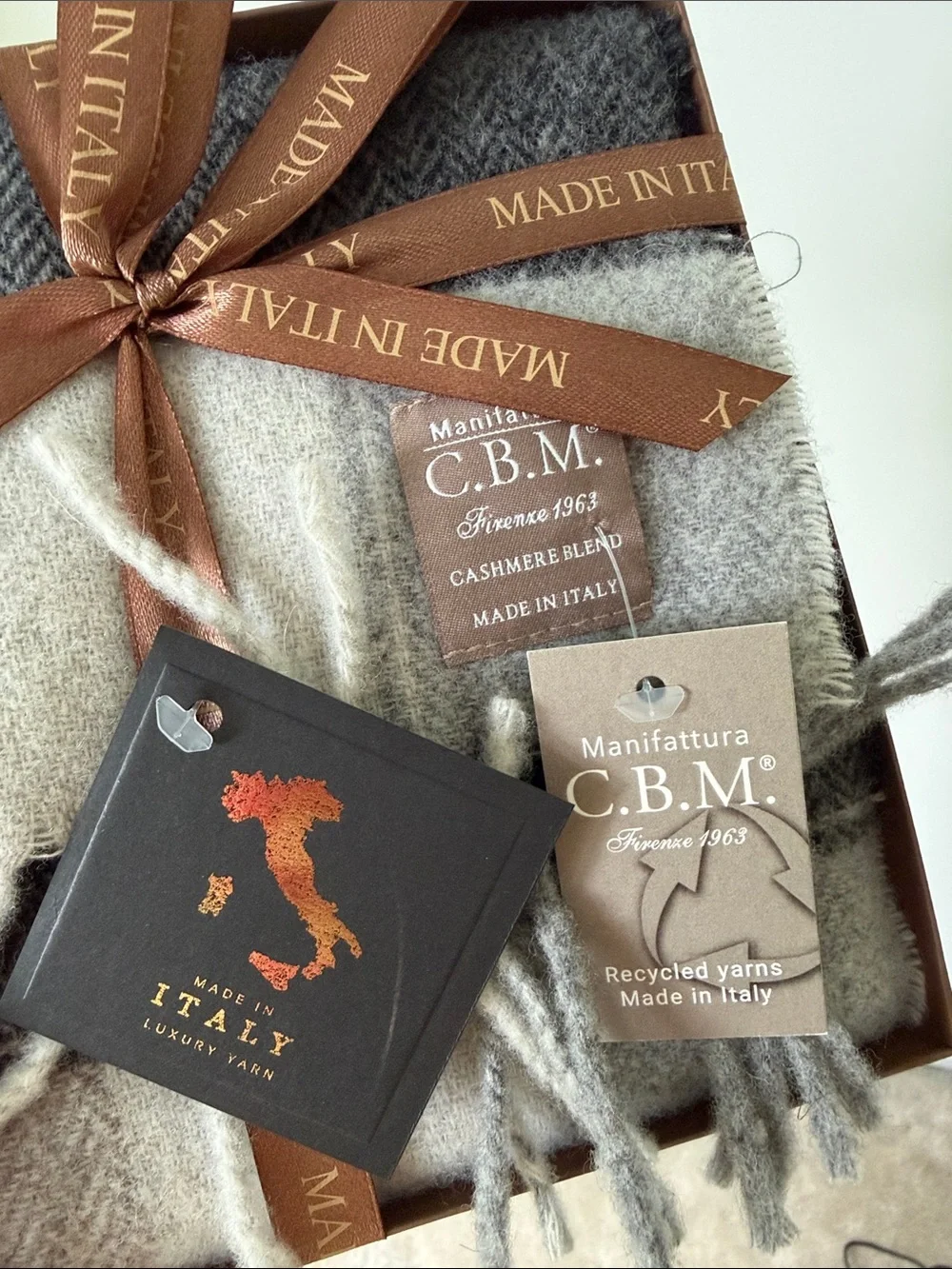 Made in Italy Gray Wool Scarf - Classic Herringbone